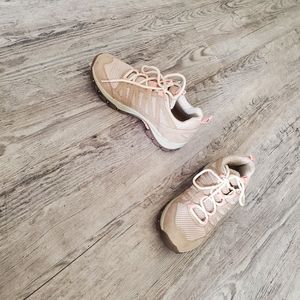 Goodyear leather hiking shoes sneakers size 7 tan pink rugged outdoor lace up